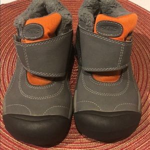 Kids Keen Kootenay snow shoes-Size 11